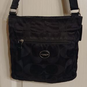 Y2K Vintage Coach Black Signature Jacquard Monogram Crossbody Bag Preppy Classic